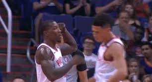 15 points for @devinbook ! Phoenix Suns Gifs Tenor