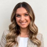 Shelby Raybin's Instagram, Twitter & Facebook