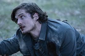 Novas Stills de Daniel Sharman como Troy Otto no episódio 11 da oitava  temporada de Fear TWD. New Stills of Daniel as Troy in the episode 11 of  the season 8 of