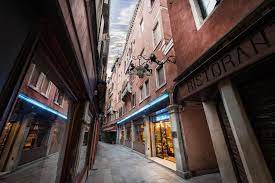 Hotel montecarlo offers 54 accommodations with safes and coffee/tea makers. Hotel Montecarlo Venice Updated 2021 Prices