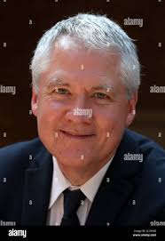 Robert fraser hi-res stock photography and images