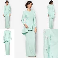 Bila minta tolong ayie bawakkan baju raya dari kedai, boleh pulak dia jatuhkan dalam longkang! Pin On Baju Kurung