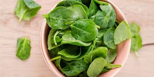 Úplne klasický špenát je to najlepšie zelené jedlo na zelený štvrtok. Toto Je Dovod Preco By Ste Mali Prestat Varit Alebo Parit Cerstvy Spenat