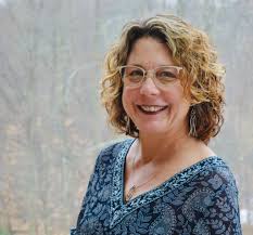 What are some interesting places to shop in Wooster?