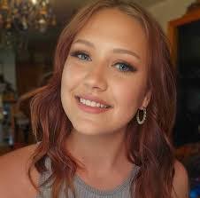 Jessica Boothby's Instagram, Twitter & Facebook