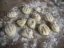Gnocchis Mit Hartweizengriess Rezept Rezept Rezepte Hartweizengriess Lebensmittel Essen