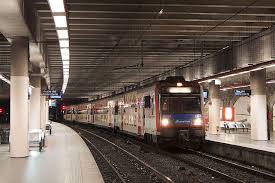 Rer C Gare De Pereire Levallois Correspondance Avec Le Metro Ligne 3 Metro Parisien Saint Quentin En Yvelines Versailles Chantier