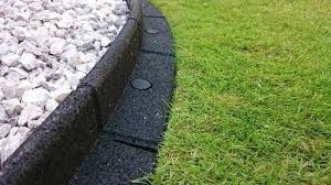 1m Flexiborder Garden Edging In Black H8cm By Ecoshape 11 99 Modern Desig Modern Design In 2020 Garden Edging Lawn Edging Garden Borders