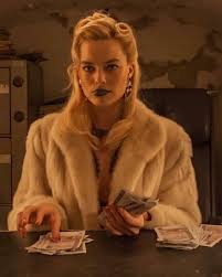 Margot elise robbie is an australian actress and producer. Ke On Twitter If Smoking Bad Why Margot Robbie Sexy