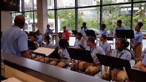 Lake park 773.643.3155 pepe's 1310 e. Kenwood Academy Jazz Band At Hyde Park Whole Foods Youtube