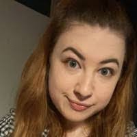 Ashley Renwick's Instagram, Twitter & Facebook