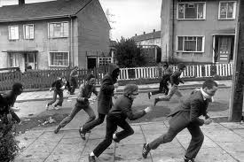 While the outcome of the hunger strikes did not immediately deliver the benefits for which 10 men died, the newfound capacity of irish republicans to mobilise popular support. Agitator In Chief On Twitter The Death Of Bobby Sands Would Lead To Thousands Taking The Streets In Solidarity With The Ira Hunger Strikers Http T Co Scjnmmurh5