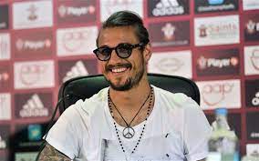 Tntsportsencasa | según contó hernán castillo, daniel osvaldo será seprado del plantel por no presentarse en los. Ex Italy Striker Daniel Osvaldo Joins Argentina S Banfield Sentinelassam