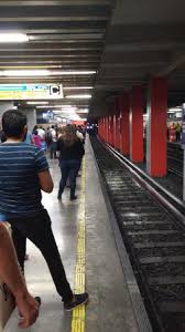 Un par de vagones del metro cayeron, al colapsarse una estructura del sistema de transporte colectivo entre las estaciones olivos y tezonco de la línea 12, con un reporte prelimina. Esperando El Metro Picture Of Metro Cdmx Mexico City Tripadvisor