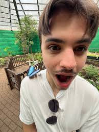 Hi everyone! My name is Preston, I'm a 23 year old working professional  looking for someone or a group to go apartment searching with. Ideally my  budget would be around $1500 max,