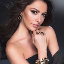 Hadise nereli, kaç yaşında ve çok daha fazlası sunuluyor. Hadise Kimdir Okunakli Biyografi Merkezi