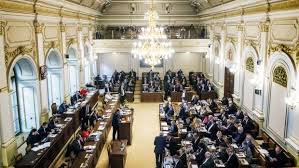 Explore tweets of poslanecká sněmovna @snemovna on twitter. Fiasko Ve Snemovne Sefove Tajnych Sluzeb Se Ke Slovu Nedostali Babis Hamackovu Cestu Nekomentoval Irozhlas Spolehlive Zpravy