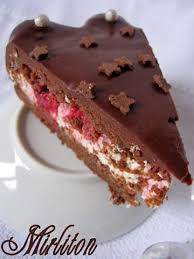 Gateau D Anniversaire Au Chocolat Et Framboises Mirliton Gateau Anniversaire Chocolat Recette Dessert Recette Dessert Rapide