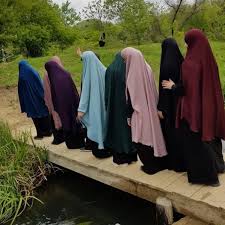 79 Likes 1 Comments Beria Butik Zumra Tesetturgiyimm On Instagram Afgan Cilbabi Dikimlerimiz Devam Ediyor Afgan Cilbinda Modeli Siz Belirleyebilirsi In 2021