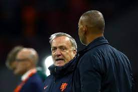He belongs to white ethnicity and holds a dutch nationality. 90plus Feyenoord Dick Advocaat Neuer Trainer 90plus