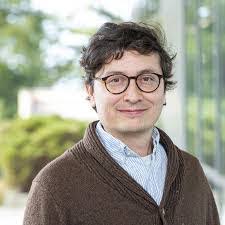 Luz Mccall's Instagram, Twitter & Facebook