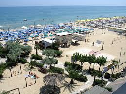 Her kan du sammenligne priser og læse gæsteanmeldelser på et hav af hoteller. Strand Van Pescara Pescara Nl