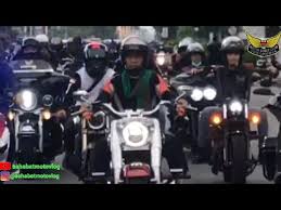 Sidang pertama elsa digelar, andin jadi saksi 30 Menit Riding Bareng Ustadz Abdul Somad Uas Naik Moge Harley Davidson Dan Mbc Pontianak Youtube