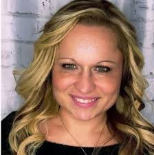 Whitney Moeller's Instagram, Twitter & Facebook