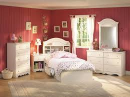 It practically eliminates the need for dressers, especially if you don't really have a lot of clothing, to begin with. Cute Small Bedroom Dresser Oscarsplace Furniture Ideas Painting Small Bedroom Dresser