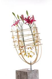 design with lilies by pim van den akker at sikastone floral art design floristry design flower structure