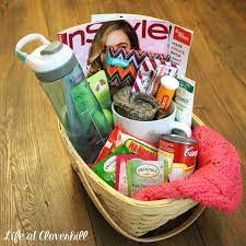 Rx get well soon care packagethe rx prescription care package delivers your wishes for good health with a book entitled get well soon if not sooner, along with several get well themed treats to. Diy Get Well Soon Gift Basket For Friends And Family Who Are Sick