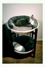 9 stylish ikea hacks your cat will love kattenpalen kat slapen huisdieren