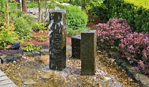 Verkaufe einen sehr schönen brunnen für innen oder außen. Brunnensteine Und Wasserspiele Fur Ihren Garten Selbermachen De