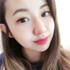 Lily Vaughn's Instagram, Twitter & Facebook