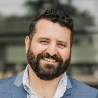 Andrew Kitchens's Instagram, Twitter & Facebook