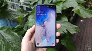 Compare galaxy s10e by price and performance to shop at. Samsung Galaxy S10e Review Smaller Isn T Inferior