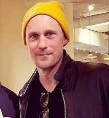 Happy Birthday to Alexander Skarsgård! 🎂🍕💵🍾