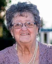 Maureen Ebert's Instagram, Twitter & Facebook