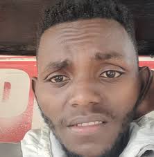 Celebrity Jamal Gaddafi: "Kiukweli maisha bila pesa ni magumu lakini maisha  bila Mungu ni magumu zaidi." Hapo kwa Mungu, acha tu. Photo: Jamal Gaddafi  (Instagram)