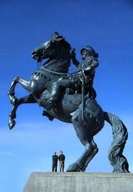 Translations of the word oñate from spanish to english and examples of the use of oñate in a sentence with their translations: Don Juan De Onate Statue Elpasoinc Com