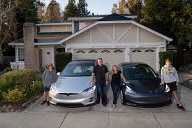 Wood shingle and shake roofs typically last between 20 and 30 years. Tesla Tsla Solar Roof Superfans Face Long Waits Install Times Bloomberg