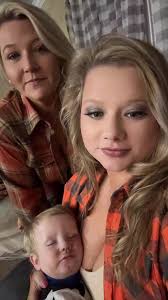 Then she’ll leave you with a smile 🥰🥰 #sistersquad #bigsister  #middlesister #shellleaveyouwithasmile @whitneybeasley407