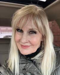 Sometimes your bangs turn out right!! Happy Sunday!!