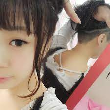 misuzuさんはinstagramを利用しています ここ数年ツーブロでしたが ついにうしろまでつながりました 刈り上げ女子 hair ヘアスタイル 3mm めっちゃ楽 風吹かないで