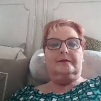 Deborah Nunn's Instagram, Twitter & Facebook