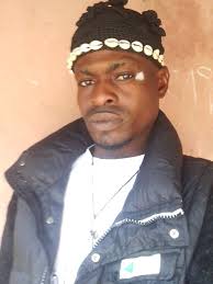 DORTMUND TAKE OFF YOUR MUSK WE KNOW YOU ARE KAIZER CHIEFS 🤞🏼🔥