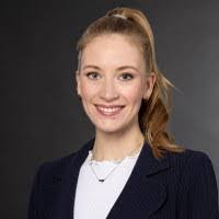 Helen Abrams's Instagram, Twitter & Facebook