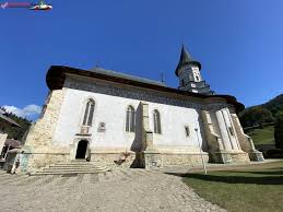 Nu trebuie separat municipiul piatra neamt de judetul neamt. dragos chitic, primar piatra neamt. MÄƒnÄƒstirea BistriÈ›a NeamÈ› Trecator Prin Lume