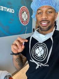 Anthony Raggs's Instagram, Twitter & Facebook