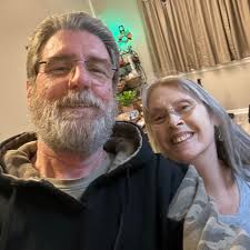 Is anyone running a Gray Birch chassis